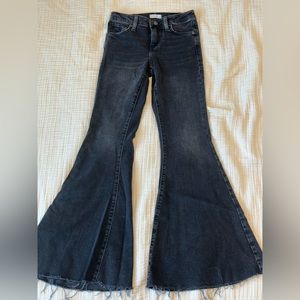 Forever 21 black low rise flare jeans size 24 (0)